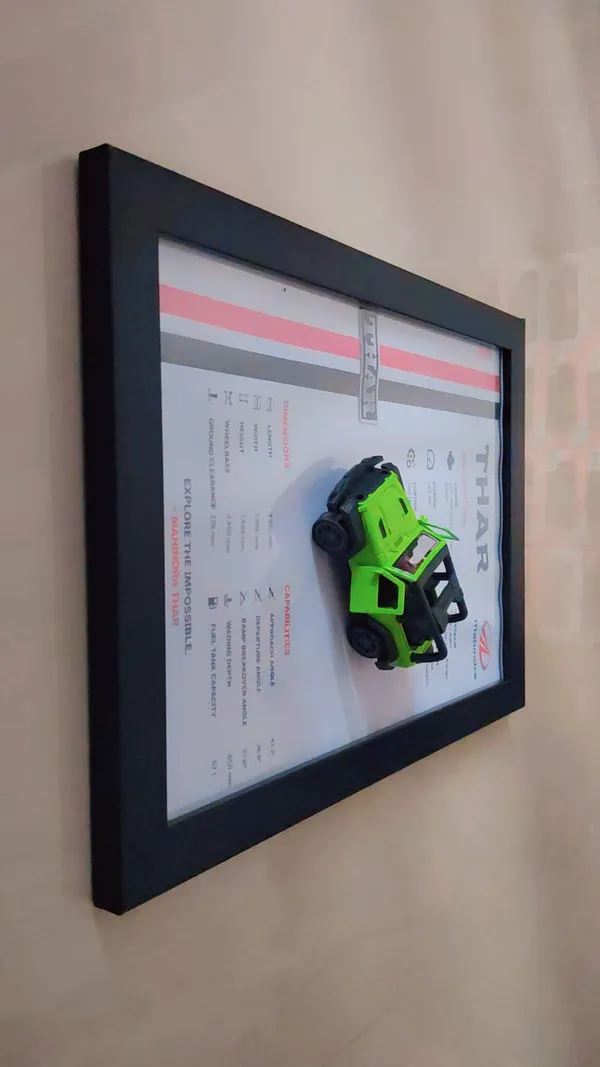 Wood_Mahindra_Thar_Die-Cast_Model_Car_Spec_Display_Frame