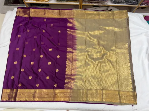 Magenta_Semi_Kanjivaram_Powerloom_Zari_Traditional_Saree_For_Women