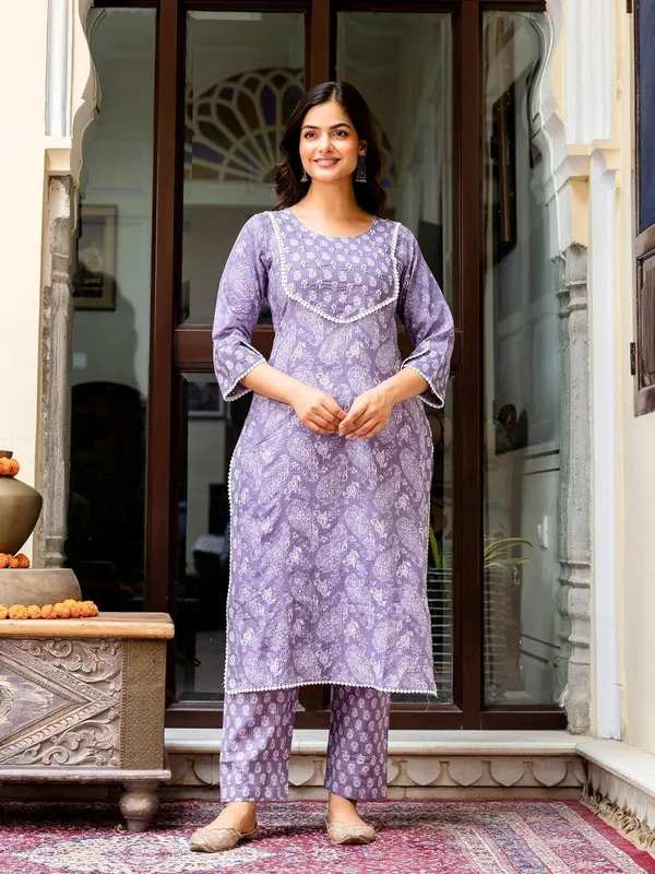 Womens_Cotton_Embroidered_Kurta_With_Pyjama_Dupatta