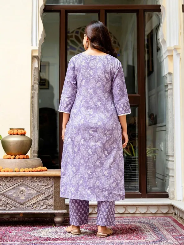 Womens_Cotton_Embroidered_Kurta_With_Pyjama_Dupatta