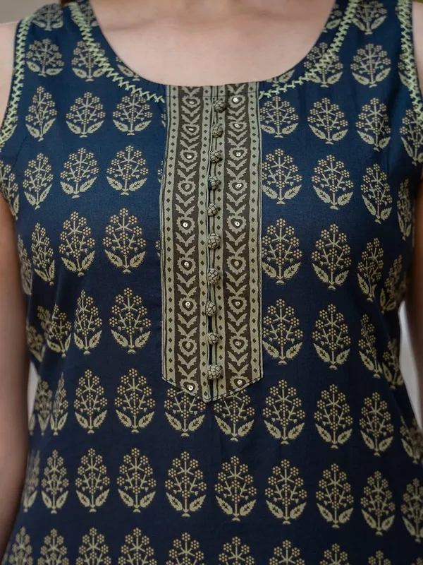 Womens_Cotton_Kurta_With_Pyjama_Dupatta