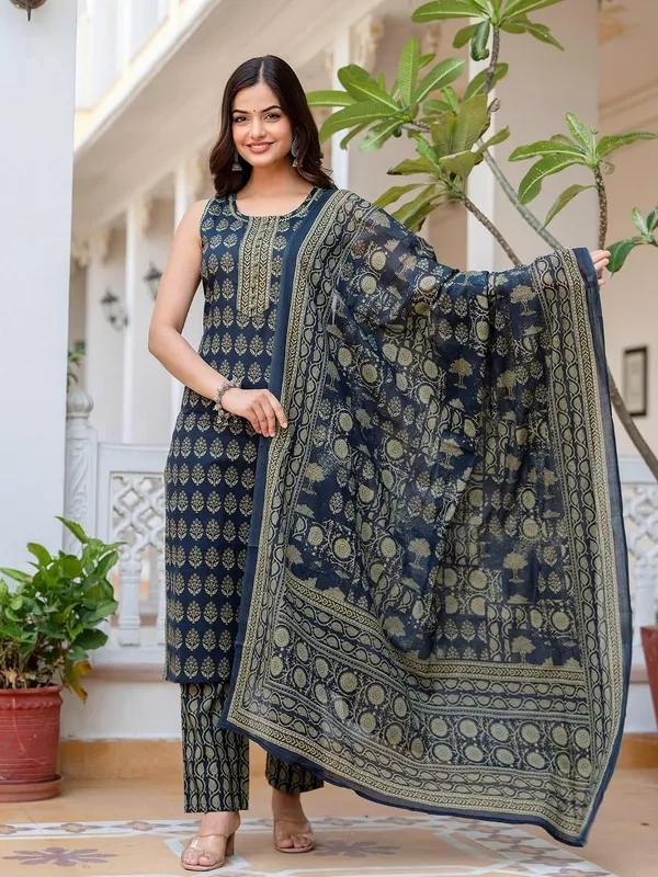 Womens_Cotton_Kurta_With_Pyjama_Dupatta