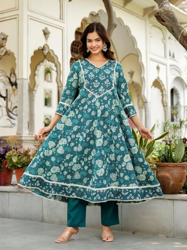 Cotton_Anarkali_Kurta_Set_With_Dupatta
