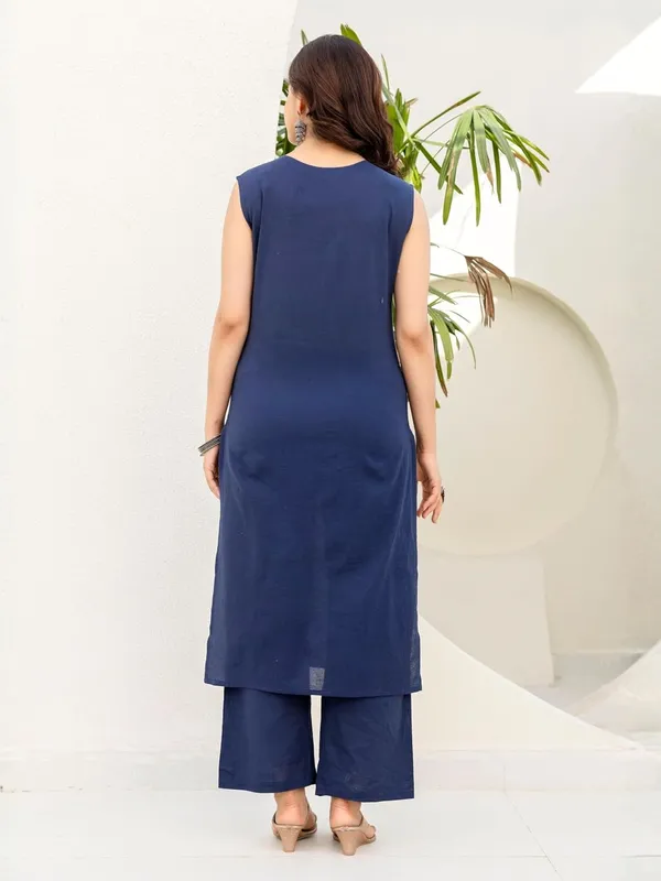 Womens_Embroidered_Cotton_Kurta_Set_With_Trouser_And_Dupatta