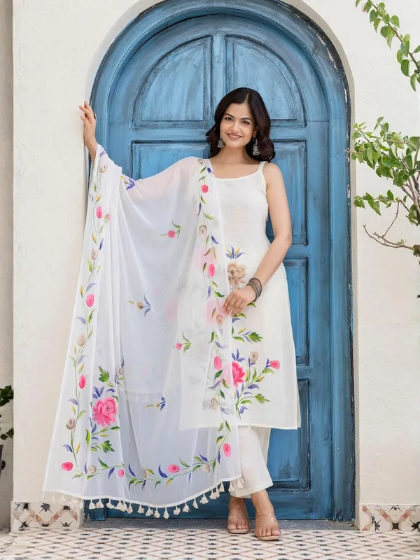 Womens_Cotton_Kurta_With_Pyjama_And_Dupatta_Set