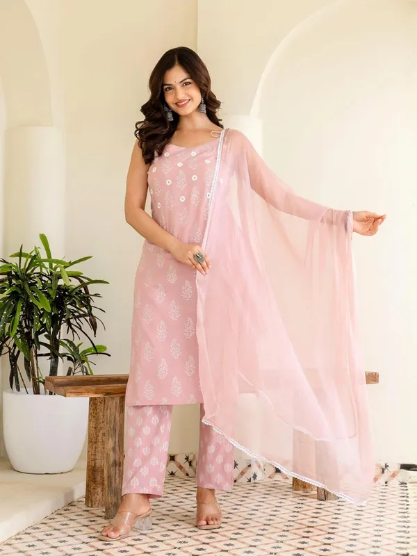 Womens_Cotton_Kurta_With_Pyjama_And_Dupatta_Set