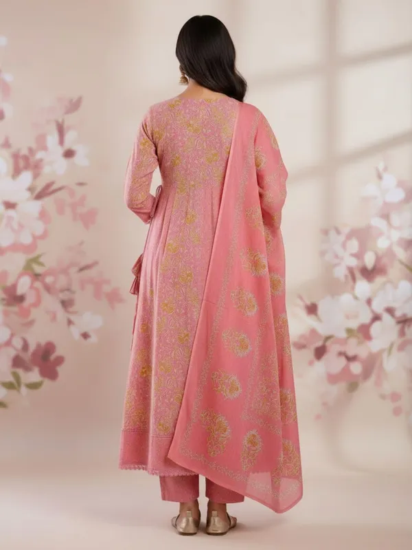 Cotton_Anarkali_Kurta_Set_With_Dupatta