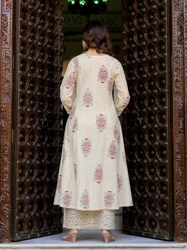 Womens_Cotton_Kurta_Set_With_Trousers_And_Dupatta