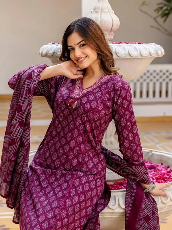 Printed_V_Neck_Kurta_With_Trousers_And_Dupatta_Set