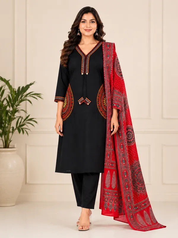 Cotton_Anarkali_Kurta_Set_With_Dupatta
