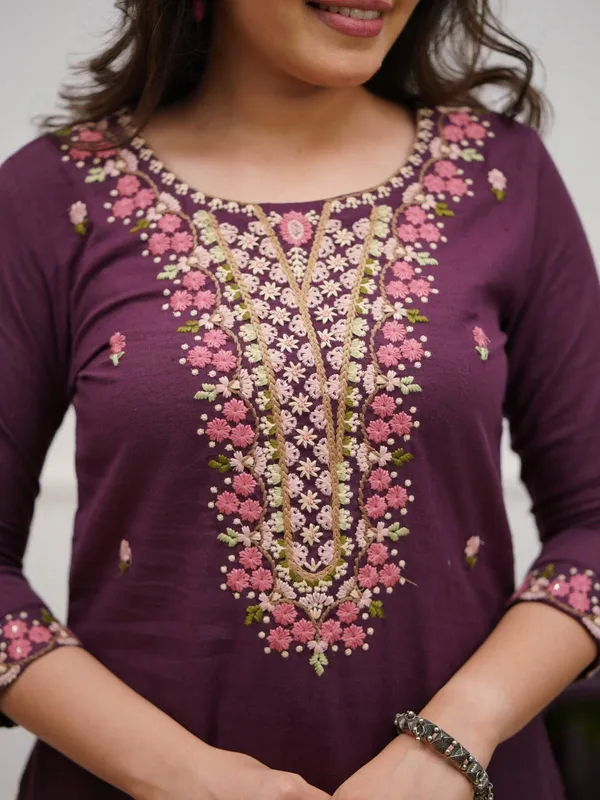 Purple_Pure_Cotton_Embroidered_Kurta_Set_For_Women
