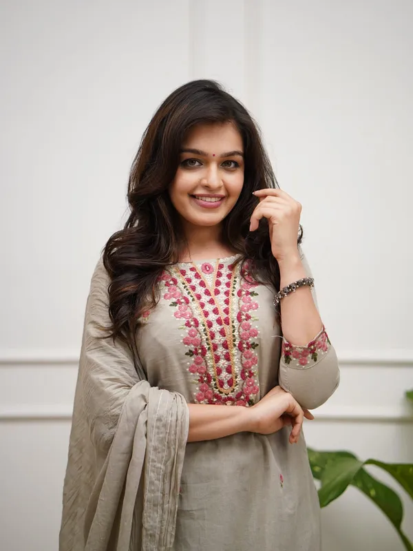 Grey_Pure_Cotton_Kurta_Set_For_Women