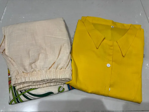 Yellow_Cotton_Lace_Cuff_Straight_Shirt_For_Women