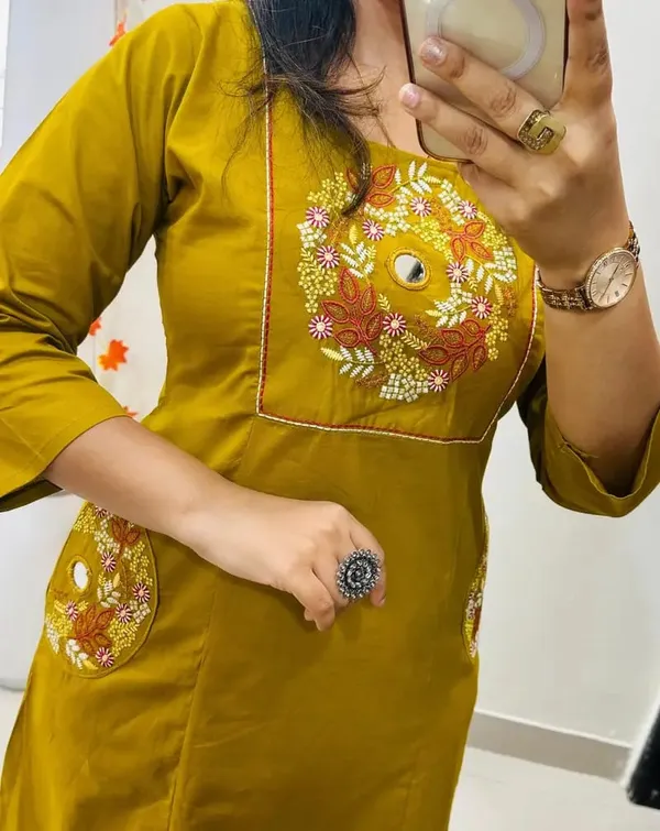 Yellow_Cotton_Flex_Embroidered_Kurta_Set_For_Women