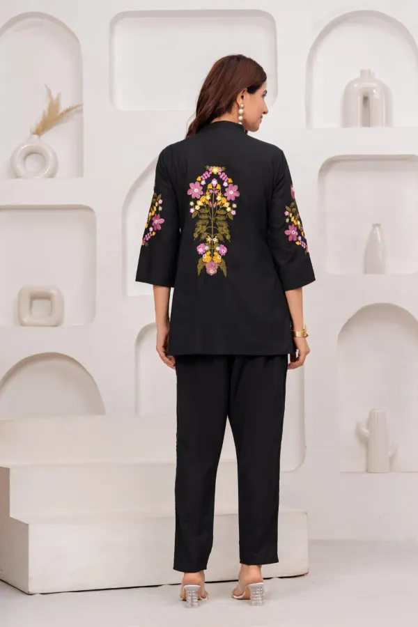 Women's_floral_embroidered_co-Ord_set