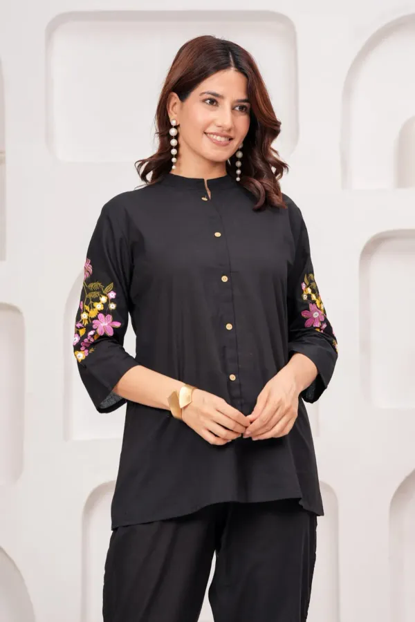 Women's_floral_embroidered_co-Ord_set