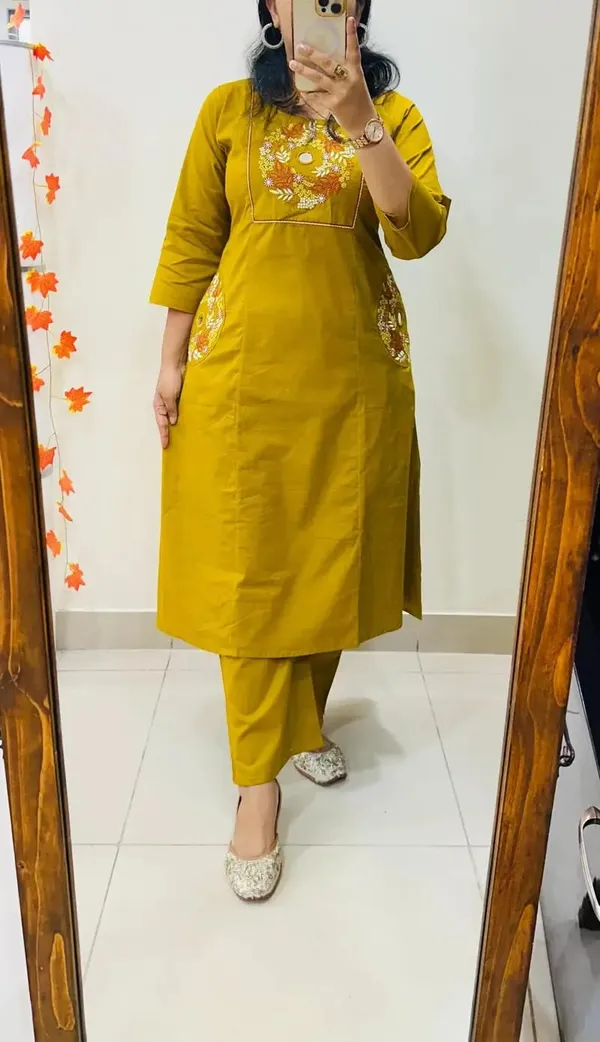 Yellow_Cotton_Flex_Embroidered_Kurta_Set_For_Women