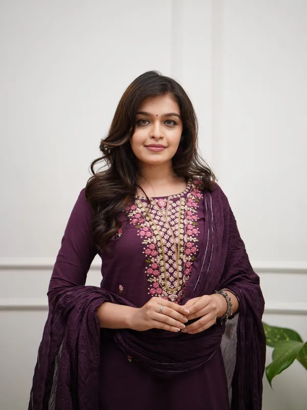 Purple_Pure_Cotton_Embroidered_Kurta_Set_For_Women