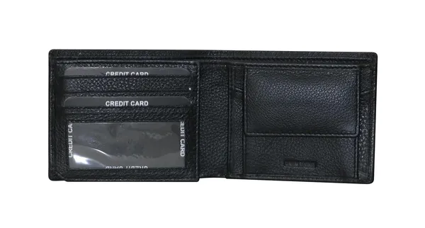 Black_Leather_Bifold_Wallet_For_Men