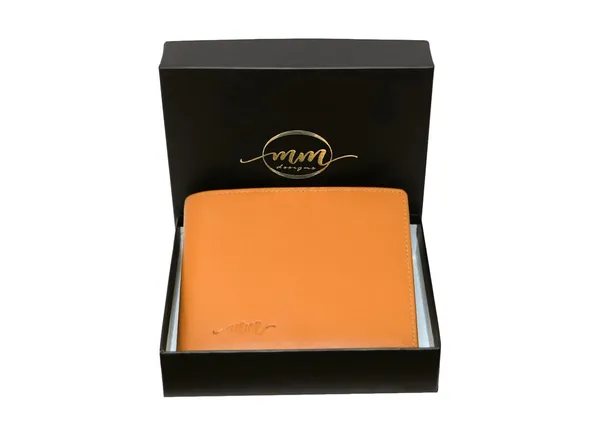 Tan_Leather_Bi-Fold_Wallet_For_Men