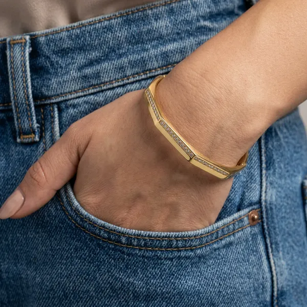 Gold_octagonal_hinged_bangle_-_Hinged_bangle_-_Channel-set_CZ_stone_row