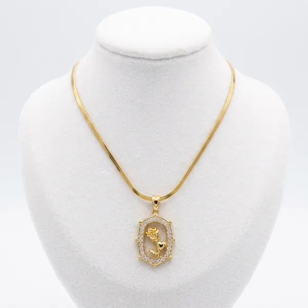 Gold_Plated_Snake_Chain_With_Floral_Heart_Crystal_Pendant