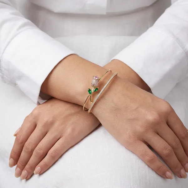 Gold_double_open_cuff_-_Open_cuff_-_Rose_flower_charm+diamond-cut_band