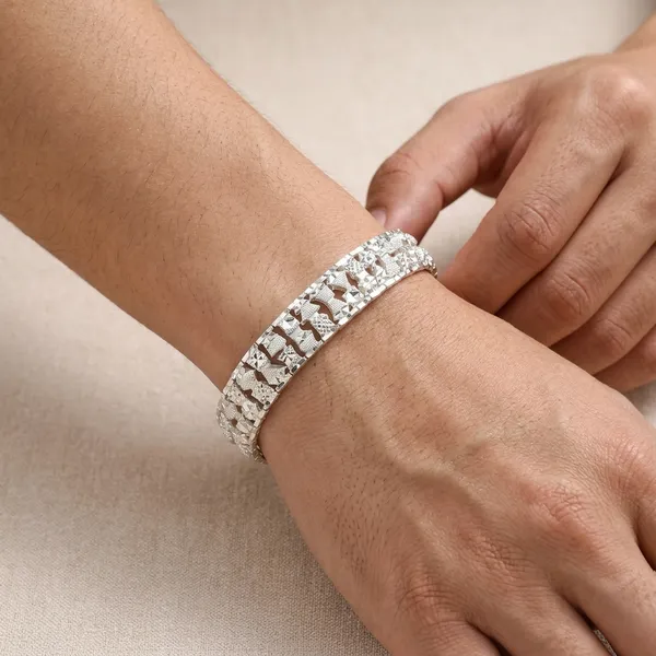Silver_Plated_Metal_Premium_Bracelet_For_Men
