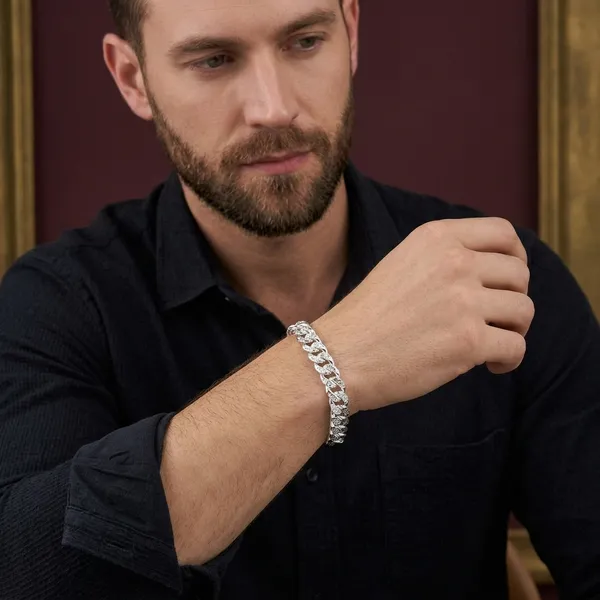 Silver_Plated_Metal_Premium_Bracelet_For_Men