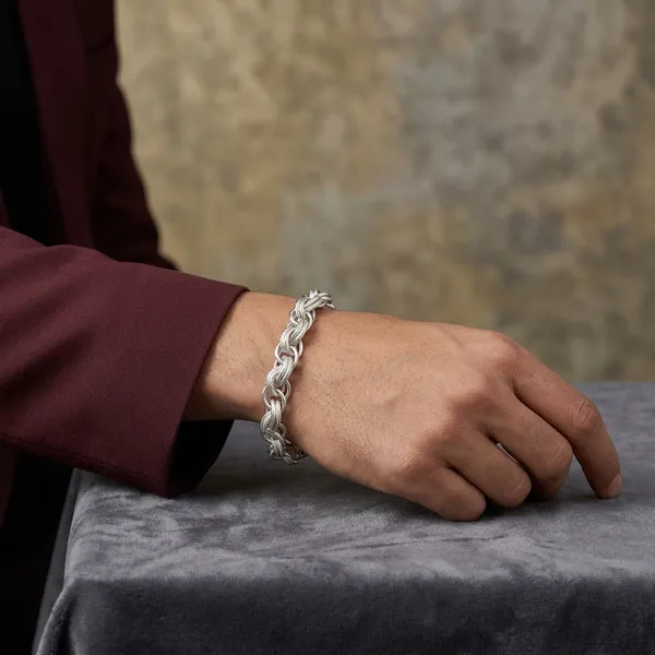 Silver_Plated_Metal_Premium_Bracelet_For_Men