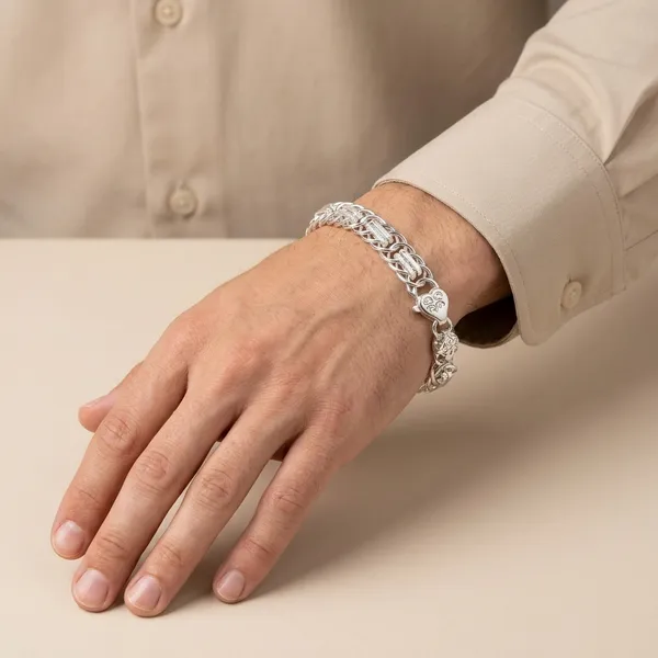 Silver_Plated_Metal_Premium_Bracelet_For_Men