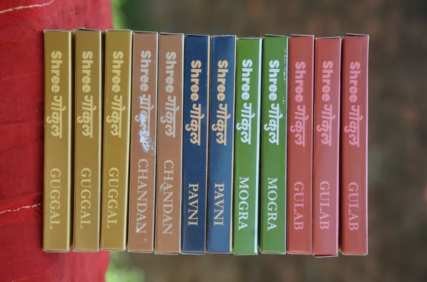 Shree_Shikra_Multi-Fragrance_Incense_Sticks_Variety_Pack_(_Pack_Of_2_)
