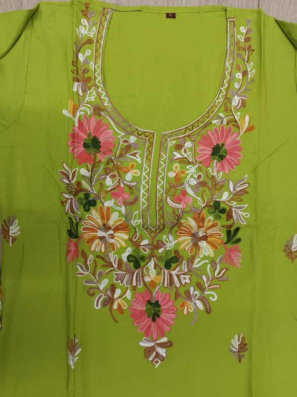 Green_Viscose_Cotton_Straight_Floral_Embroidered_Kurti_Pant_Set_For_Women