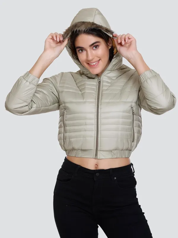 Pista_Premium_Polyester_Crop_Jacket_For_Women