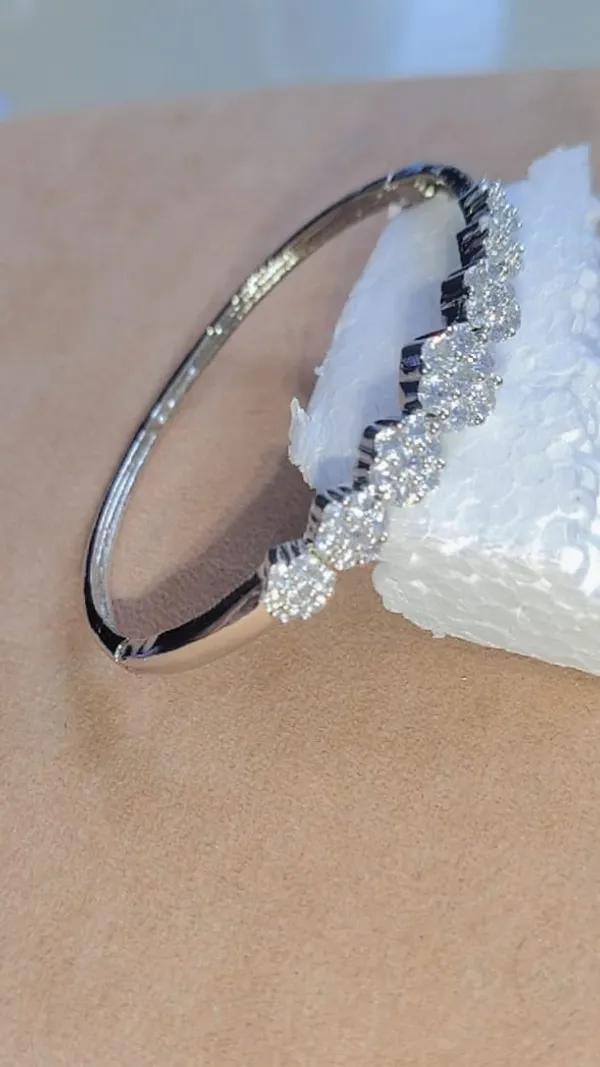 Silver_Metal_Alloy_Artificial_Bangles_For_Women