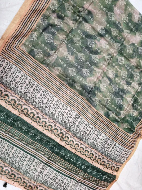 Green_And_Peach_Cotton_Premium_Unstitched_Suit_For_Women