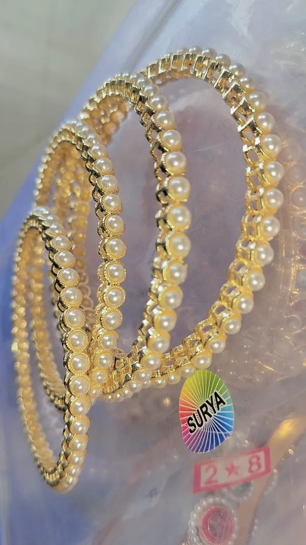 Gold_Metal_Alloy_Artificial_Bangles_For_Women