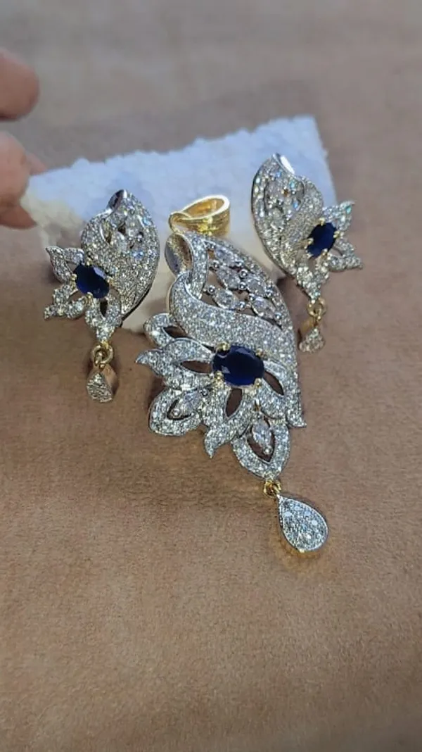 Multicolor_Metal_Alloy_Artificial_Jewellery_For_Women