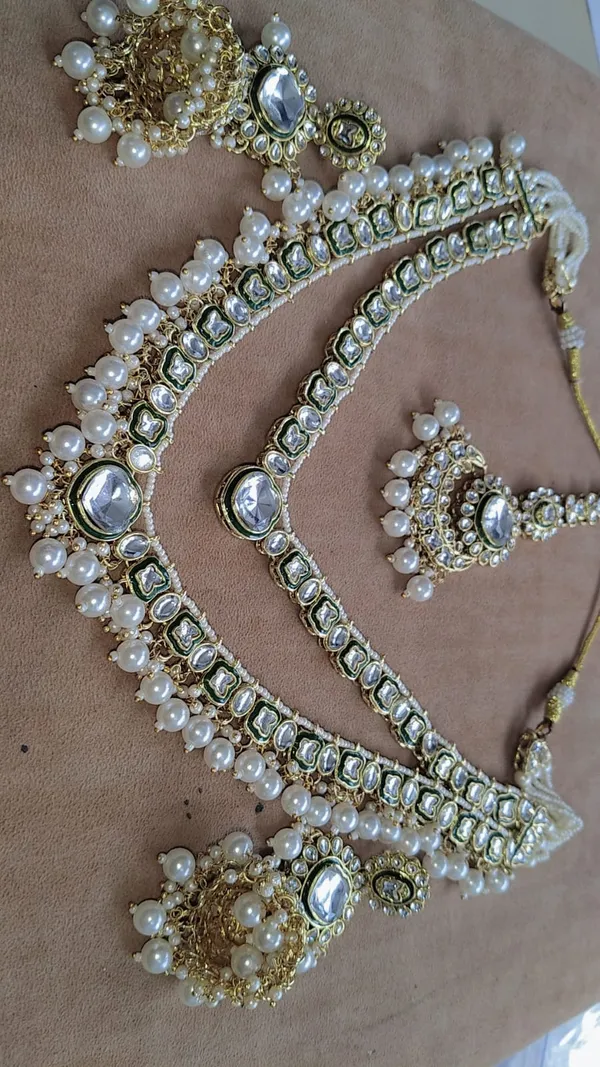 White_Metal_Alloy_Artificial_Jewellery_For_Women