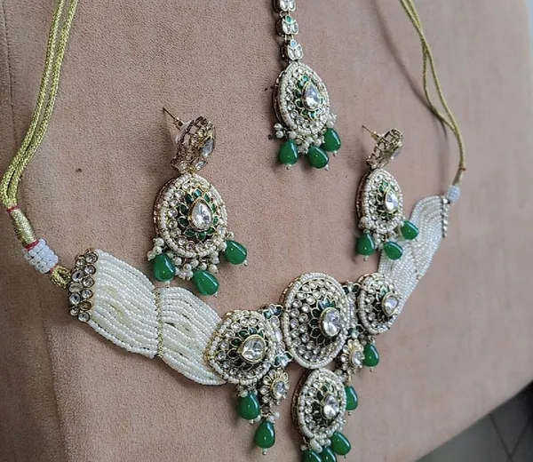 White_Green_Metal_Alloy_Artificial_Jewellery_For_Women
