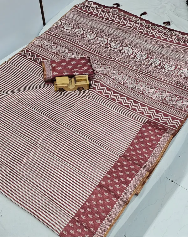 Skin_Kota_Doria_Soft_Silk_Saree_Zari_Printed_Pallu_With_Printed_Blouse_For_Women