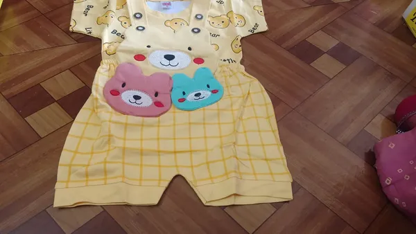 Yellow_Cotton_Checked_Sleeveless_Romper_For_Kids