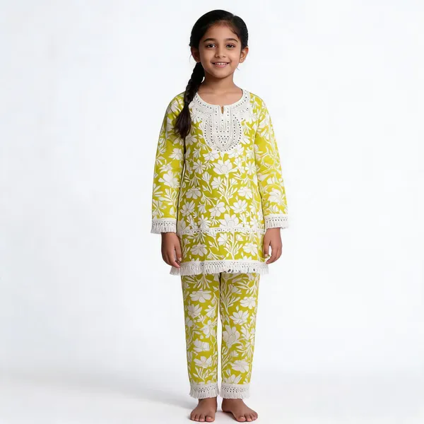 Green_Cotton_Floral_Kurta_Pant_Set_For_Girls