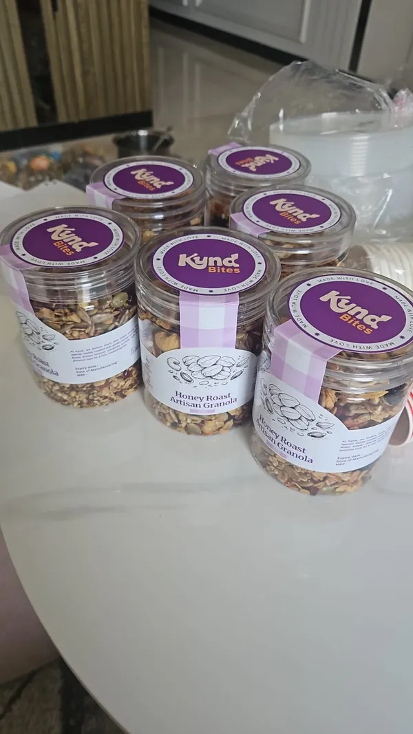 Honey_Roast_Artisan_Granola
