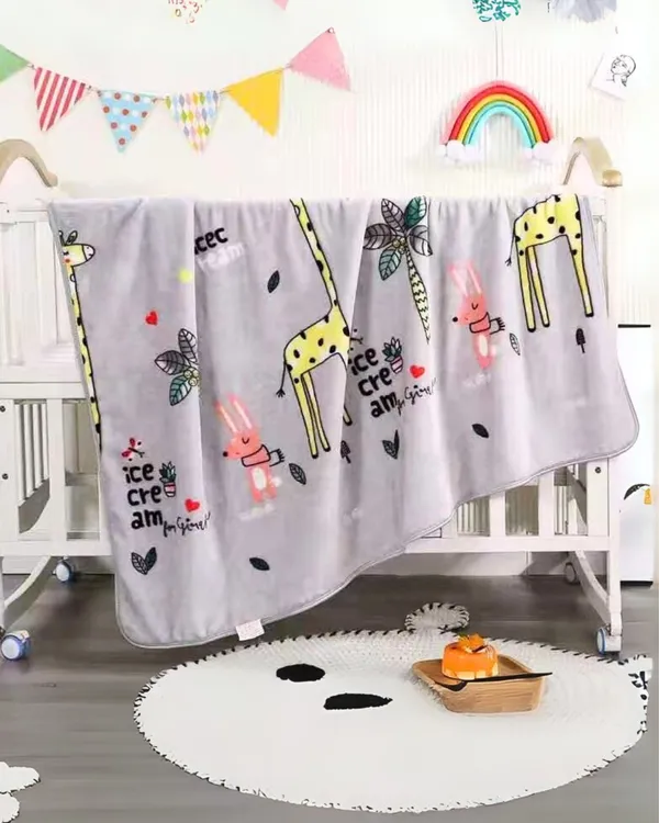 Grey_Jungle_Giraffe_Friends_Cozy_Soft_Multi_Purpose_Blanket