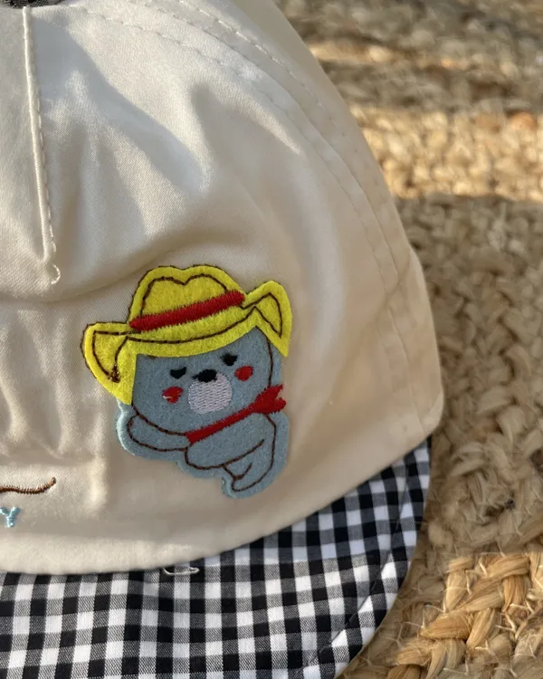 Cubby_Bear_Summer_Checks_Newborn_Cap_Black_Vanilla_Cream