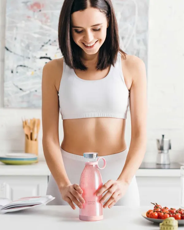 Pink_Portable_Mini_Blender_For_Smoothies_And_Juices