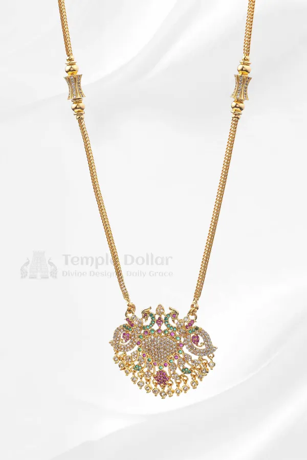 Grand_Traditional_Motif_Pendant_With_Twisted_Rope_Chain