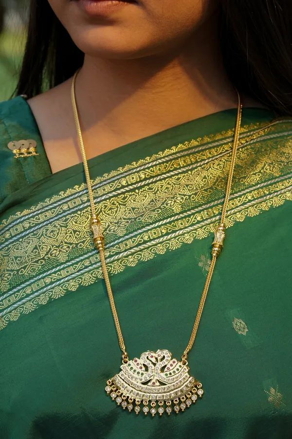 Twin_Swan_Annapakshi_Pendant_With_Designer_V_Link_Chain