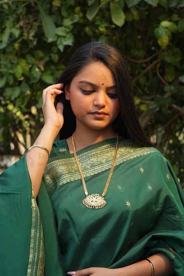 Twin_Swan_Annapakshi_Pendant_With_Square_Mesh_Chain